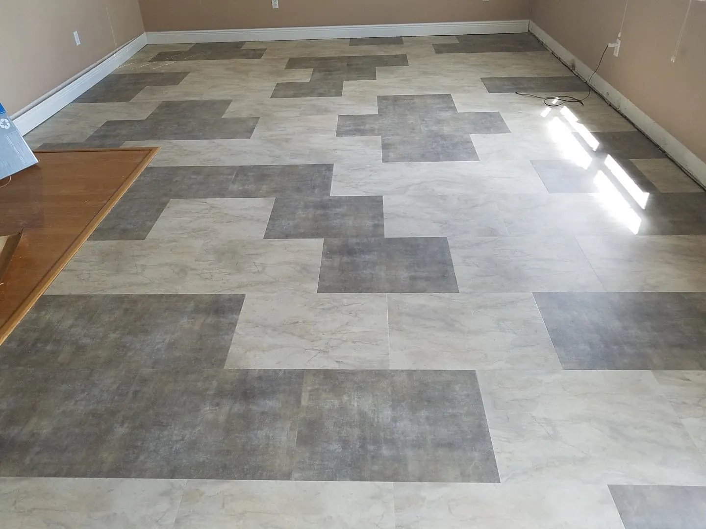 Residential — Two-Tone Vinyl Tile